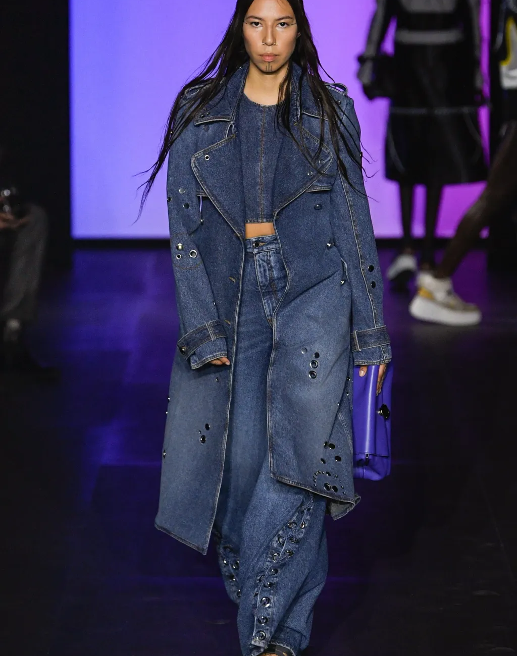 denim jean με cropped top
